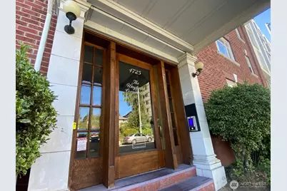 4725 15th Avenue NE #14, Seattle, WA 98105 - Photo 1