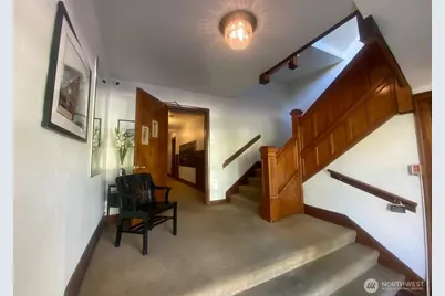 4725 15th Avenue NE #14, Seattle, WA 98105 - Photo 9