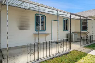 61 Cricket Ln, Sequim, WA 98382 - Photo 17