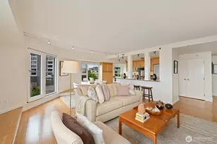 121 Vine St, Seattle, WA 98121 - Photo 13