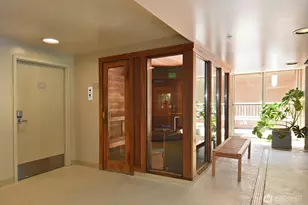 121 Vine St, Seattle, WA 98121 - Photo 33