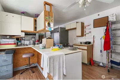 715 Locust Street, Omak, WA 98841 - Photo 17