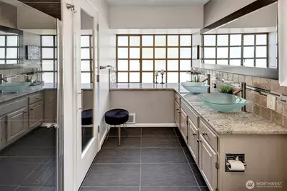 4131 Beach Drive SW, Seattle, WA 98116 - Photo 27