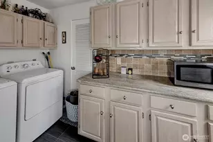 4131 Beach Dr SW, Seattle, WA 98116 - Photo 25