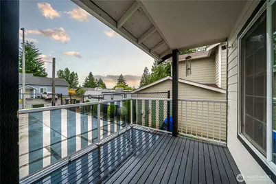 401 107th Street S, Tacoma, WA 98444 - Photo 3