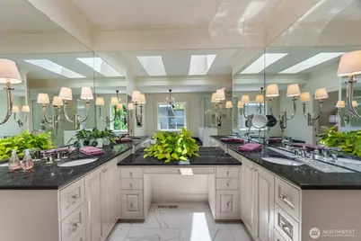 303 39th Ave NE, Olympia, WA 98506 - Photo 17