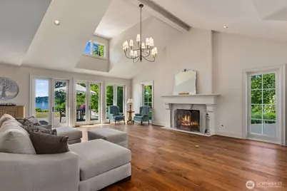 303 39th Ave NE, Olympia, WA 98506 - Photo 5