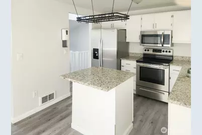 12103 221st Avenue Ct E, Bonney Lake, WA 98390 - Photo 3