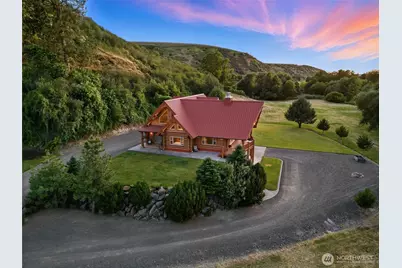 1025 Orchard Street, Waitsburg, WA 99361 - Photo 1