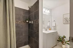 4330 W Lake Sammamish Pkwy SE, Issaquah, WA 98027 - Photo 21