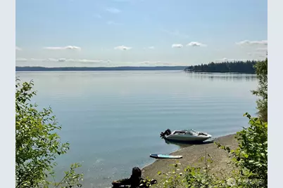 662 E Stadium Beach Road E, Grapeview, WA 98546 - Photo 7