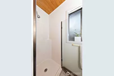 662 E Stadium Beach Road E, Grapeview, WA 98546 - Photo 23