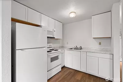 10423 13th Avenue Ct S, Tacoma, WA 98444 - Photo 7