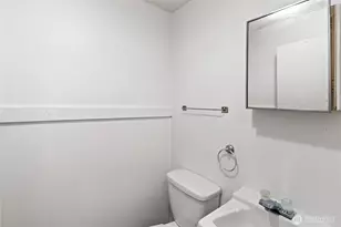 10423 13th Ave Ct S, Tacoma, WA 98444 - Photo 11