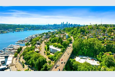 2565 Dexter Avenue N #103, Seattle, WA 98109 - Photo 33