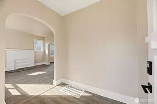 1726 Baker Ave, Everett, WA 98201 - Photo 9