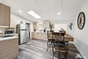 725 37th St SE, Auburn, WA 98002 - Photo 7