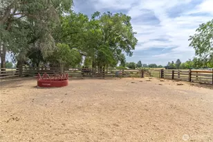 19627 Rd A NE, Soap Lake, WA 98851 - Photo 3