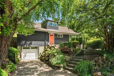 6034 40th Avenue NE, Seattle, WA 98115 - Photo 1