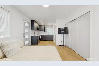 1300 E Remington Court #A, Seattle, WA 98122 - Photo 25