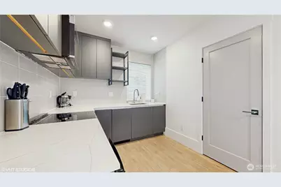 1300 E Remington Court #A, Seattle, WA 98122 - Photo 21