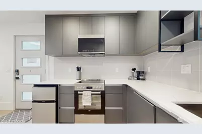 1300 E Remington Court #A, Seattle, WA 98122 - Photo 23