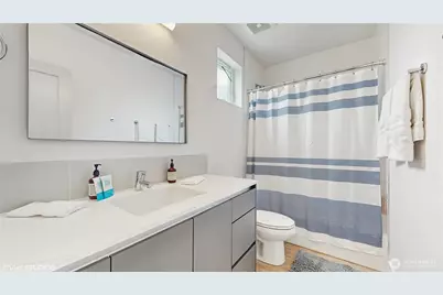 1300 E Remington Court #A, Seattle, WA 98122 - Photo 15