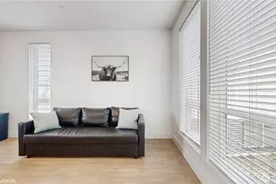 1300 E Remington Ct, Seattle, WA 98122 - Photo 7