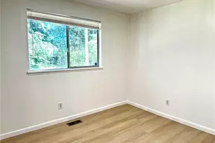 12602 Military Rd E, Puyallup, WA 98374 - Photo 9