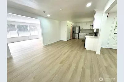 12602 Military Road E, Puyallup, WA 98374 - Photo 5