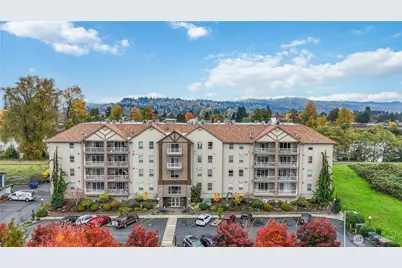1548 River Road #301, Longview, WA 98632 - Photo 1