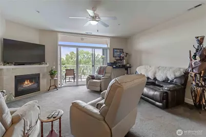 1548 River Road #301, Longview, WA 98632 - Photo 3