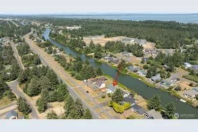 420 Point Brown Avenue SE, Ocean Shores, WA 98569 - Photo 23