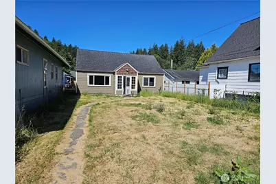 709 Monroe Street, Hoquiam, WA 98550 - Photo 1