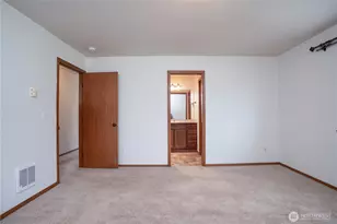 20614 6 Ave Ct E, Spanaway, WA 98387 - Photo 19