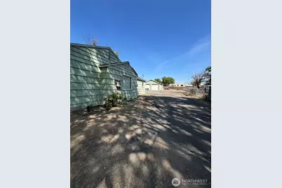 345 W Ridge Road, Moses Lake, WA 98837 - Photo 7