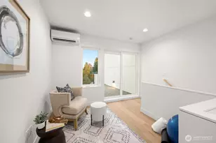 222 D 10th Ave E, Seattle, WA 98102 - Photo 17