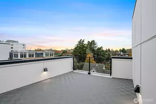 222 D 10th Ave E, Seattle, WA 98102 - Photo 5