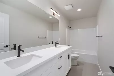 2414 SW Ridgeway Drive, Oak Harbor, WA 98277 - Photo 7