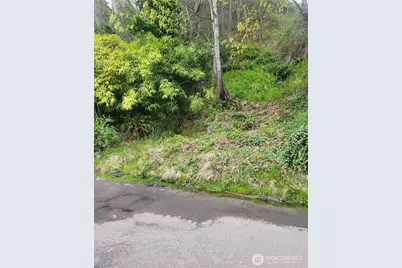 2318 Perkins Lane W, Seattle, WA 98199 - Photo 3