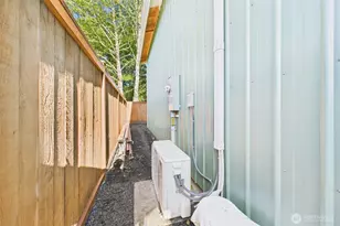 702 N 3rd St, Westport, WA 98595 - Photo 5