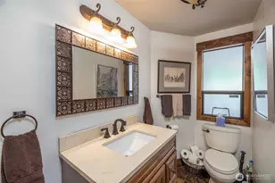 905 Queen St, Bellingham, WA 98229 - Photo 23