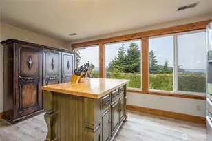 905 Queen St, Bellingham, WA 98229 - Photo 29
