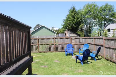 100 N 1st Street, Pacific Beach, WA 98571 - Photo 27