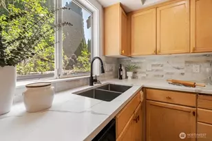 5309 Ridge Dr NE, Tacoma, WA 98422 - Photo 9