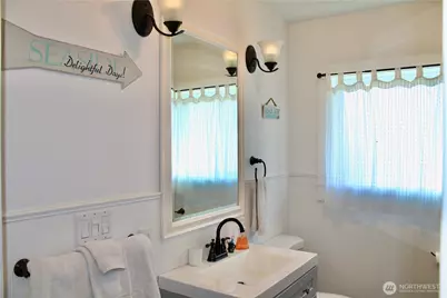 102 N 1st Street, Pacific Beach, WA 98571 - Photo 19