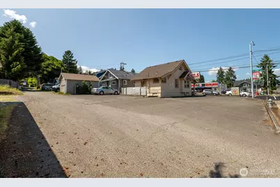 3606 S 12th Street, Tacoma, WA 98405 - Photo 3