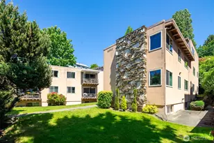 2222 Gilman Dr W, Seattle, WA 98119 - Photo 5