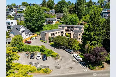 2222 Gilman Drive W, Seattle, WA 98119 - Photo 3