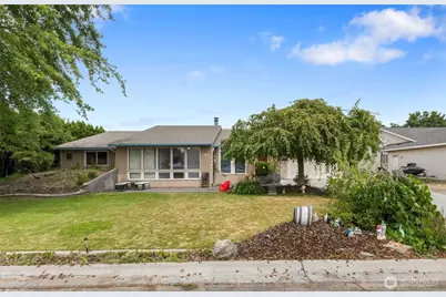 9307 Albert Way SE, Moses Lake, WA 98837 - Photo 1